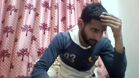 Snapshot of bigcockboy2580 chatting on February 19, 5:49 pm akash online show from February 19, 5:49 pm