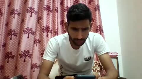 Snapshot of bigcockboy2580 chatting on February 27, 5:36 pm akash online show from February 27, 5:36 pm