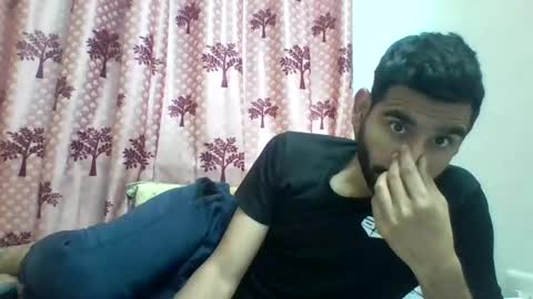 Snapshot of bigcockboy2580 chatting on March 6, 6:52 am akash online show from March 6, 6:52 am