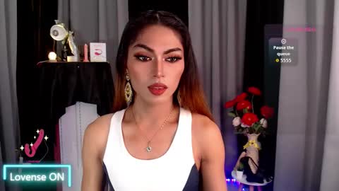 jasmine online show from October 9, 8:40 pm