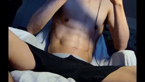 Snapshot of bigcocksmallmouth chatting on February 24, 4:43 am Cock and Cheese online show from February 24, 4:43 am