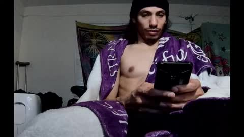 Snapshot of bigcocksmallmouth chatting on March 27, 11:48 pm Cock and Cheese online show from March 27, 11:48 pm