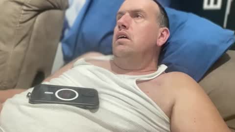 bigcocksuckingslut online show from December 1, 1:54 am