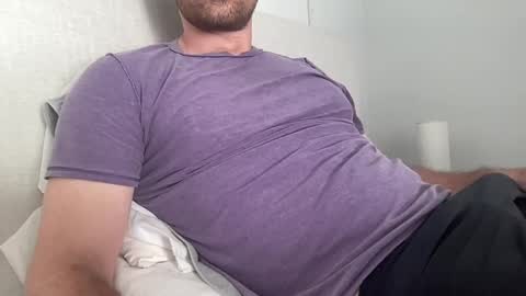 Snapshot of bigcollegecock69690 chatting on December 10, 6:49 pm bigcollegecock69690 online show from December 10, 6:49 pm