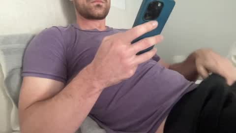 Snapshot of bigcollegecock69690 chatting on December 11, 5:37 pm bigcollegecock69690 online show from December 11, 5:37 pm