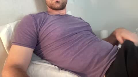 Snapshot of bigcollegecock69690 chatting on December 19, 5:18 pm bigcollegecock69690 online show from December 19, 5:18 pm