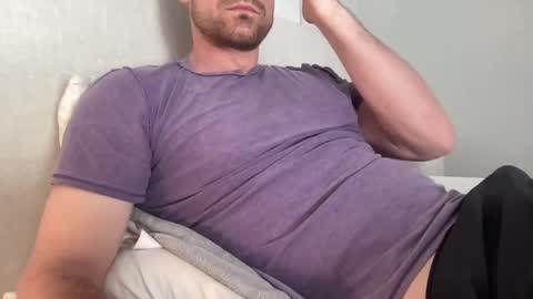 Snapshot of bigcollegecock69690 chatting on February 25, 5:47 pm bigcollegecock69690 online show from February 25, 5:47 pm