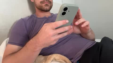 Snapshot of bigcollegecock69690 chatting on March 26, 6:24 pm bigcollegecock69690 online show from March 26, 6:24 pm