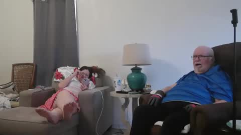 Craig online show from December 10, 5:55 pm