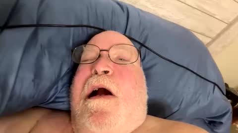 Snapshot of bigcraig123 chatting on January 15, 12:21 pm Craig online show from January 15, 12:21 pm