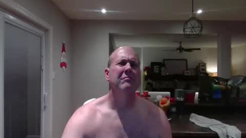 Snapshot of bigdave10005 chatting on December 19, 2:45 am bigdave10005 online show from December 19, 2:45 am