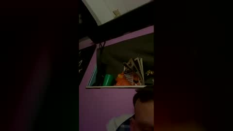 bigdbobby585943 online show from April 4, 4:22 am