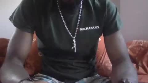 Snapshot of bigdickb917 chatting on May 1, 2:32 pm Sir Big dick B online show from May 1, 2:32 pm