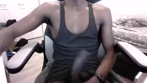 Snapshot of bigdickcumslut99 chatting on February 9, 7:49 am antwan online show from February 9, 7:49 am