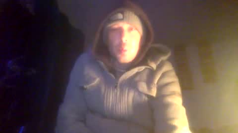 Snapshot of bigdickdangles472924 chatting on March 12, 10:38 pm bigdickdangles472924 online show from March 12, 10:38 pm