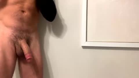 Snapshot of bigdickdave3332 chatting on November 2, 8:06 am bigdickdave3332 online show from November 2, 8:06 am