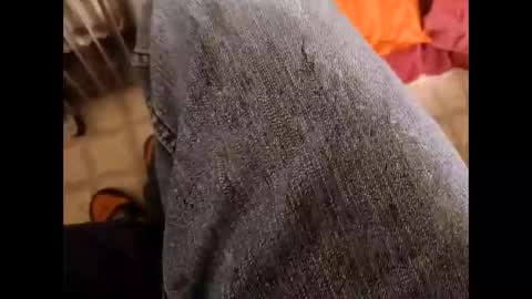 Snapshot of bigdickguy69690 chatting on December 3, 8:27 am bigdickguy69690 online show from December 3, 8:27 am