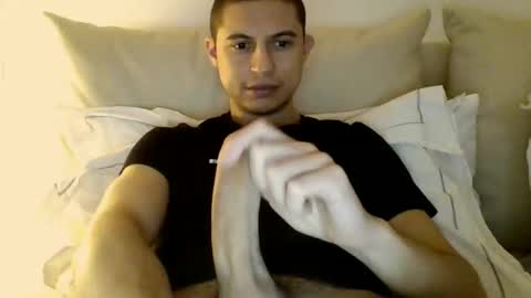 Snapshot of bigdickkkk2035 chatting on February 9, 5:33 pm Big online show from February 9, 5:33 pm