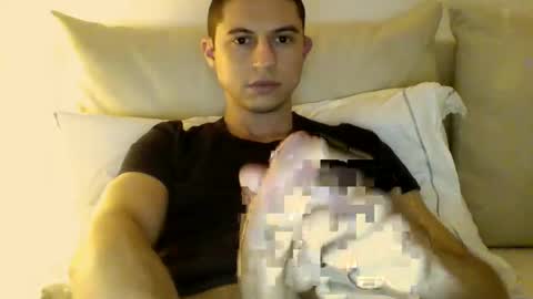 Snapshot of bigdickkkk2035 chatting on February 18, 11:19 pm Big online show from February 18, 11:19 pm