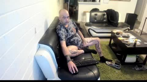 bigdickpiercedtattoos online show from October 9, 12:25 pm