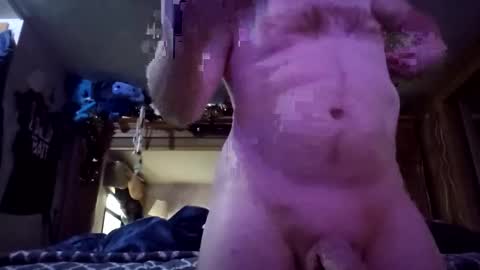 bigdickred65832237 online show from March 4, 6:03 pm