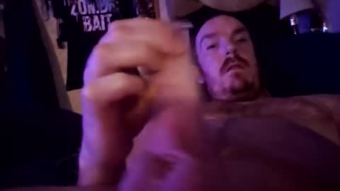 bigdickred65832237 online show from April 3, 10:24 am