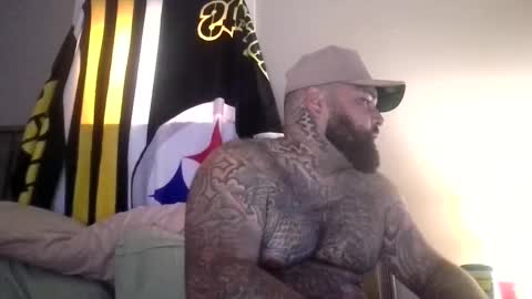 Snapshot of bigdickrican94 chatting on September 18, 8:22 pm bigdickrican94 online show from September 18, 8:22 pm