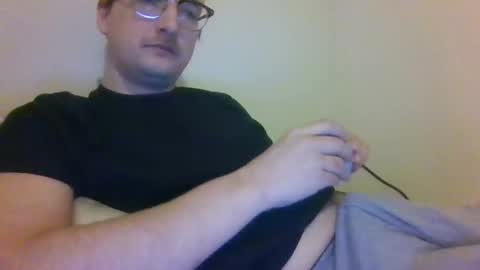 Snapshot of bigdickrik69420 chatting on March 7, 4:35 am BDRik online show from March 7, 4:35 am