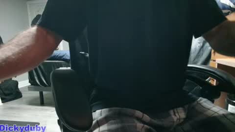 George Forest Dickyduby on all Socials online show from November 7, 1:38 am