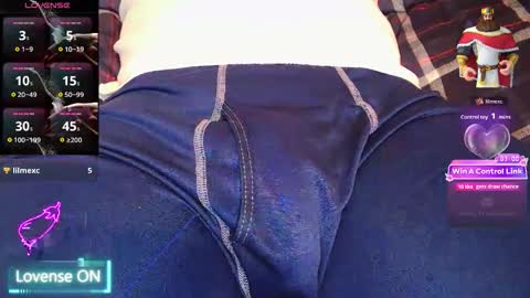 Snapshot of bigdikfreak chatting on June 5, 5:14 am BigDickFreak online show from June 5, 5:14 am