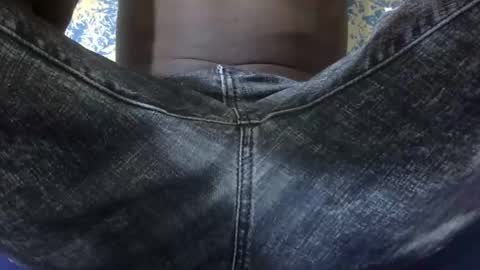 Snapshot of bigfeet9999 chatting on November 10, 6:34 am Ask in pvt online show from November 10, 6:34 am