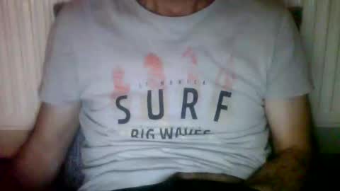 Snapshot of bigfunboy20 chatting on September 27, 7:08 pm bigfunboy20 online show from September 27, 7:08 pm