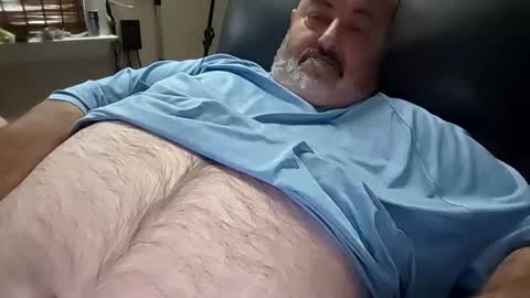 Snapshot of bigfuzzyteddybear chatting on December 4, 4:38 pm bigfuzzyteddybear online show from December 4, 4:38 pm