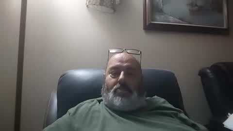 bigfuzzyteddybear online show from April 29, 4:05 am