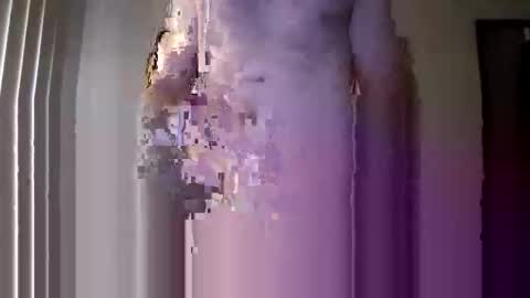 Snapshot of biggllh chatting on October 31, 9:05 pm biggllh online show from October 31, 9:05 pm