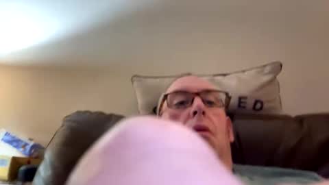 Snapshot of biggloves4bighands chatting on November 9, 11:58 pm biggloves4bighands online show from November 9, 11:58 pm