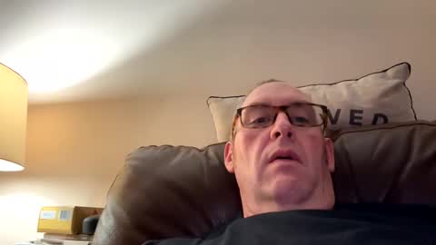 Snapshot of biggloves4bighands chatting on November 14, 12:20 am biggloves4bighands online show from November 14, 12:20 am