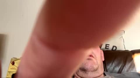 Snapshot of biggloves4bighands chatting on November 23, 12:16 pm biggloves4bighands online show from November 23, 12:16 pm