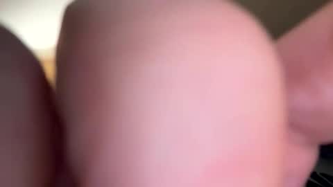 Snapshot of biggloves4bighands chatting on November 25, 11:16 pm biggloves4bighands online show from November 25, 11:16 pm