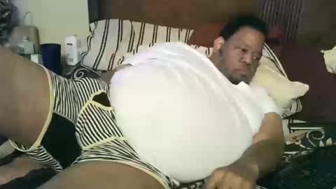 Snapshot of biggyscorpio chatting on October 15, 5:18 am biggyscorpio online show from October 15, 5:18 am