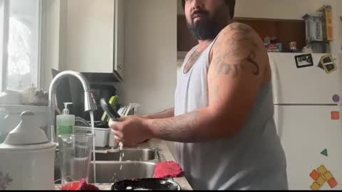 Snapshot of bigheadaddy90 chatting on January 8, 10:45 pm Daniel Noelia online show from January 8, 10:45 pm