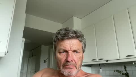 Snapshot of bigheart60 chatting on July 1, 11:45 am bigheart60 online show from July 1, 11:45 am