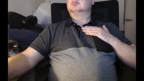 Snapshot of bighorn1981 chatting on January 6, 8:03 am bighorn1981 online show from January 6, 8:03 am