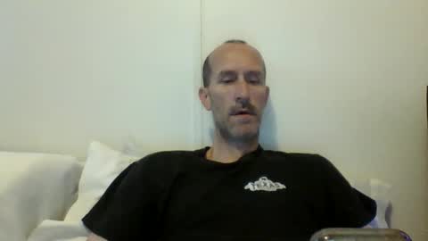 Snapshot of bighugemouthful chatting on September 18, 4:31 pm Chaz online show from September 18, 4:31 pm