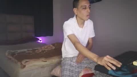 bighunter914318 online show from February 25, 9:46 pm