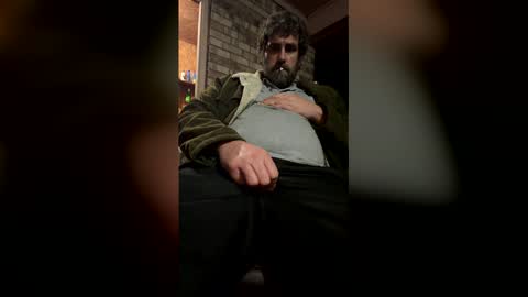 bigjohnson6923 online show from May 8, 4:18 am