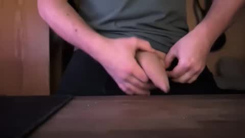 Snapshot of bigload33577 chatting on April 2, 2:09 am bigload33577 online show from April 2, 2:09 am