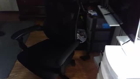 biglongt online show from February 11, 9:42 pm