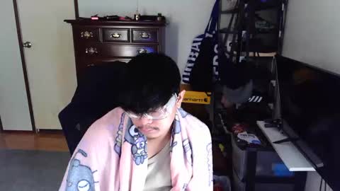 biglongt online show from February 12, 5:41 pm