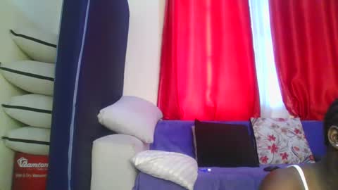 Snapshot of bigmaxass chatting on March 10, 7:32 am bigmaxass online show from March 10, 7:32 am